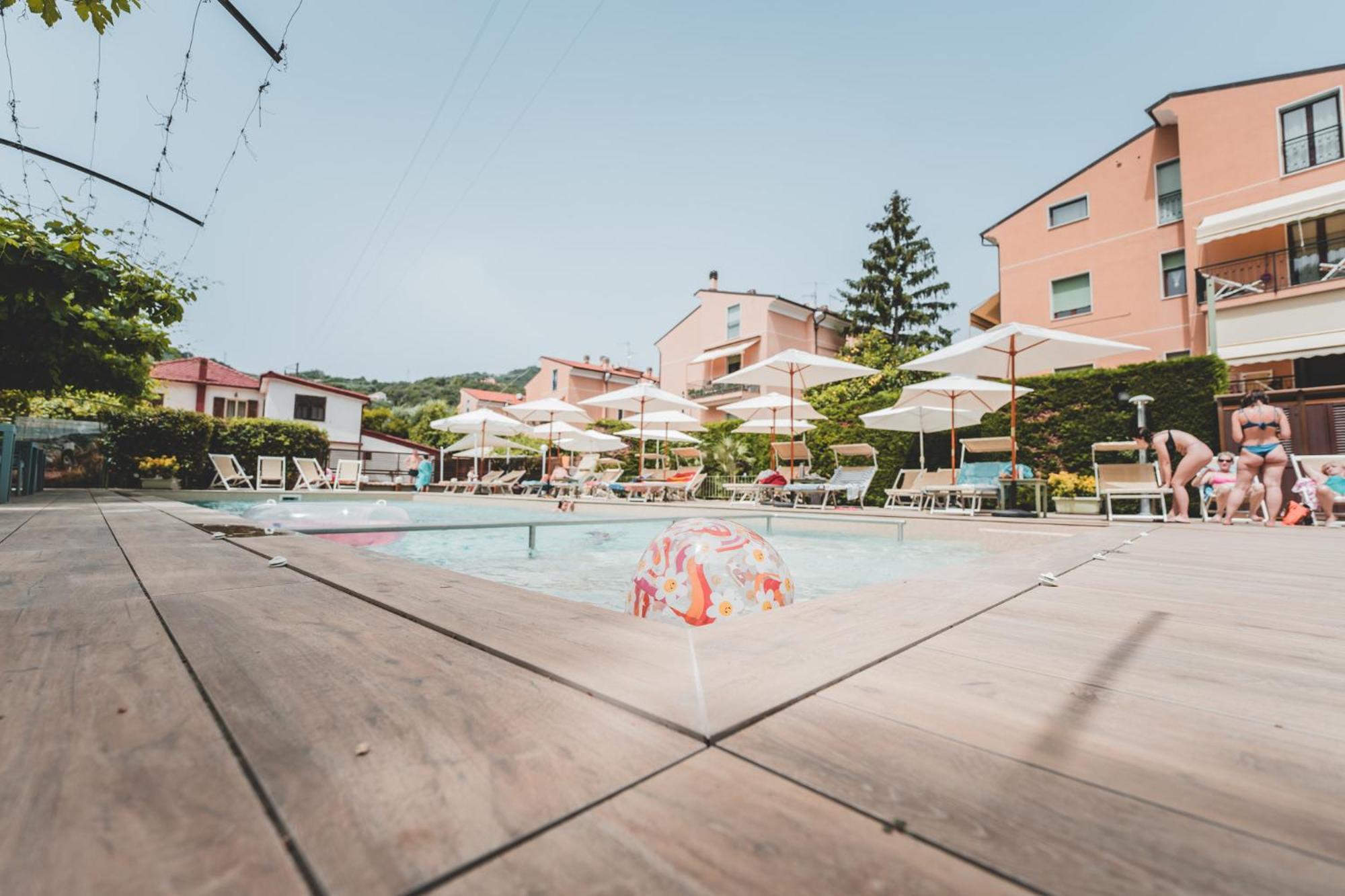 Residence Holidays 피에트라리구레 외부 사진